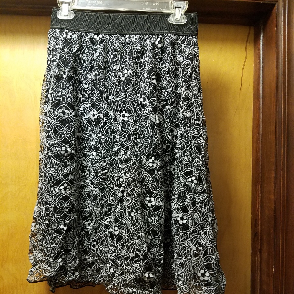 Lularoe Lucy skirt size S like new